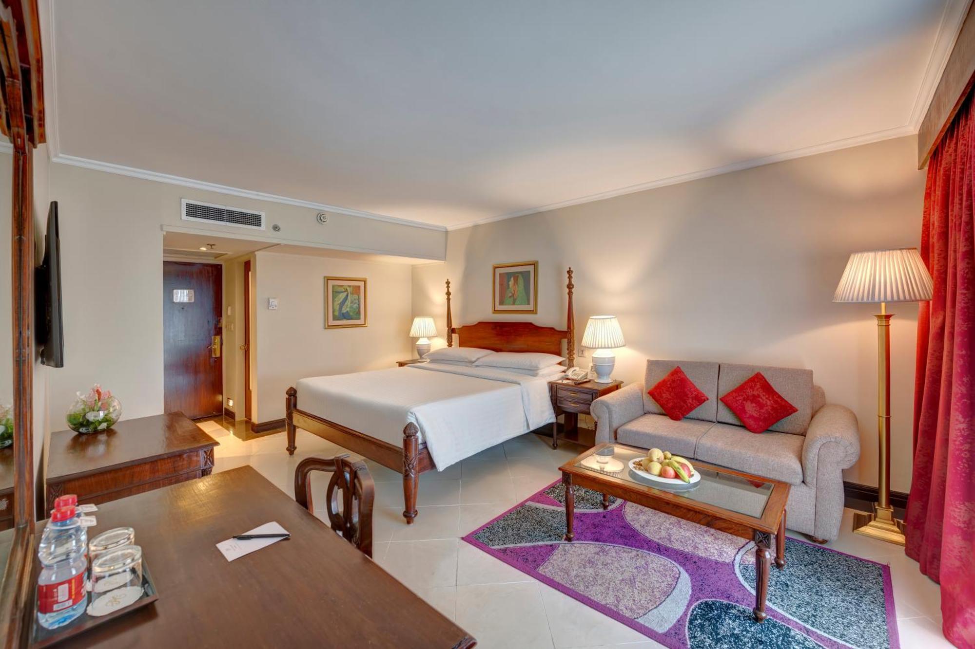 Pearl Continental Hotel, Rawalpindi Exterior photo