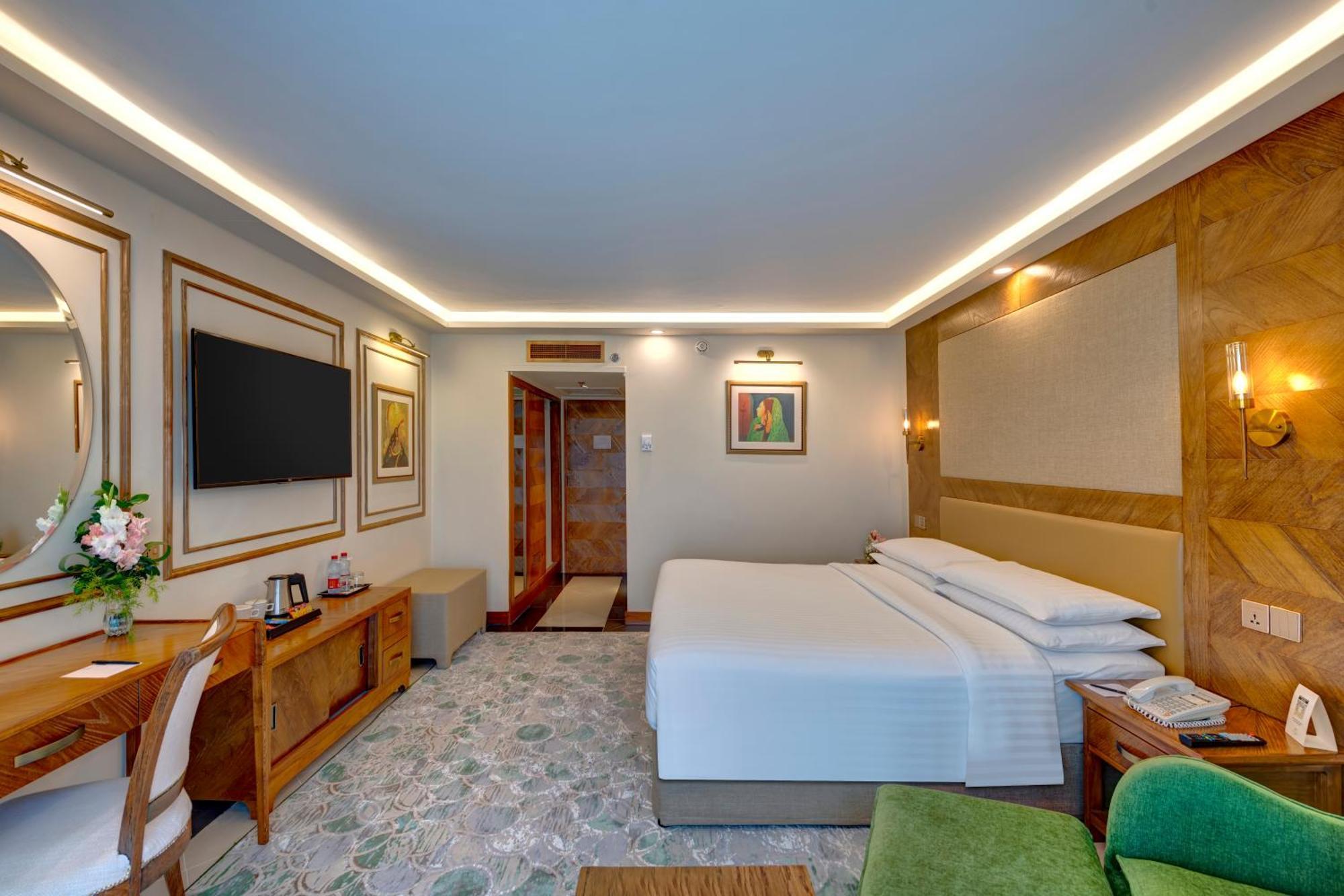 Pearl Continental Hotel, Rawalpindi Exterior photo