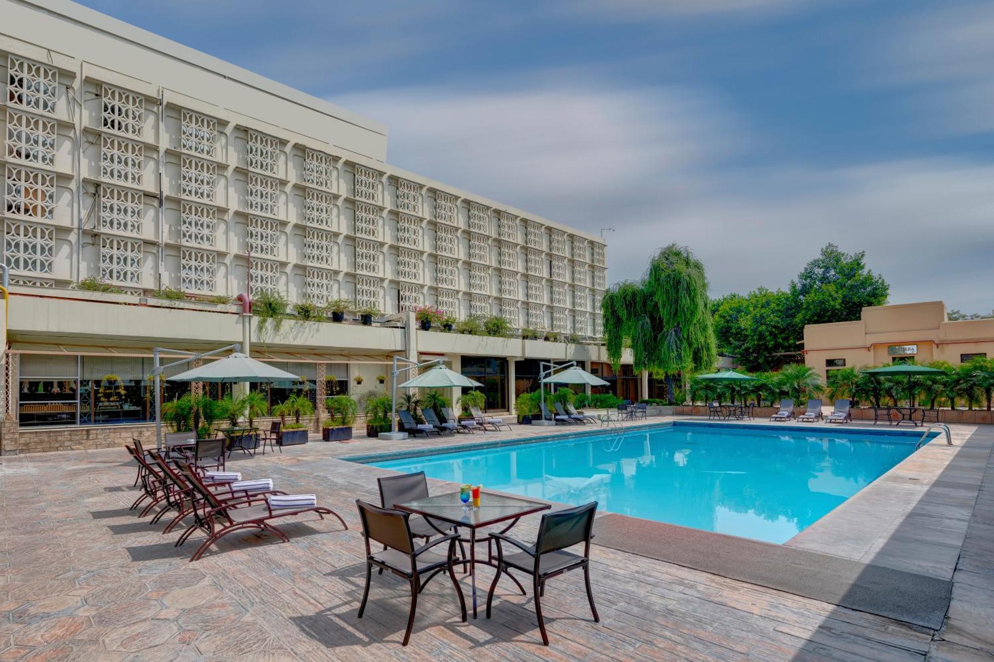 Pearl Continental Hotel, Rawalpindi Exterior photo